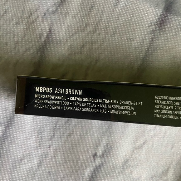 NYX Micro Brow Pencil NIB Ash Brown - Picture 2 of 4